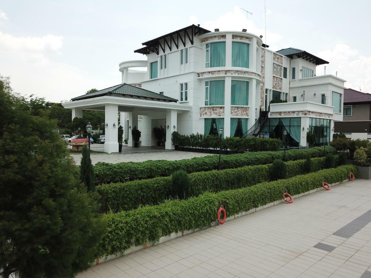 Hotel Casa Bianca Keluang Exteriér fotografie